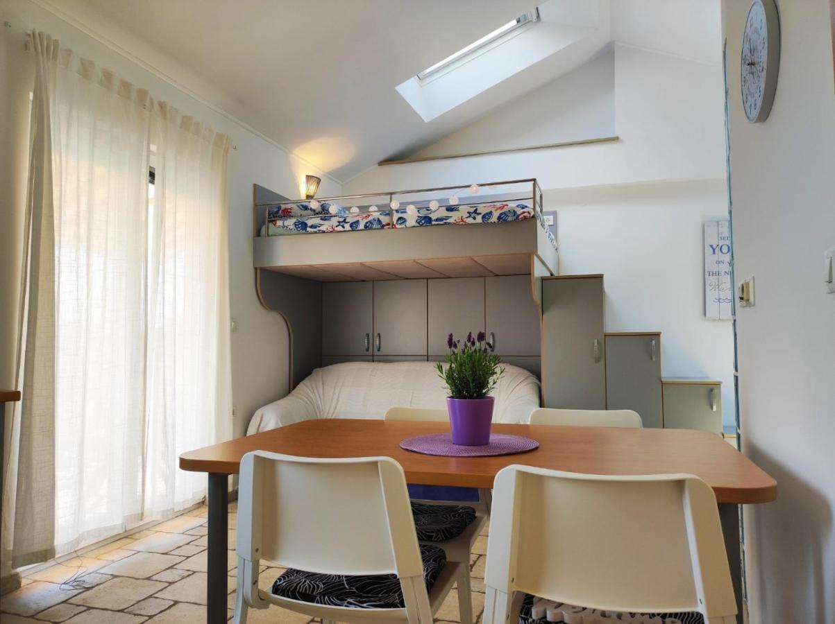 Lavanda Apartment คิร์ก ภายนอก รูปภาพ