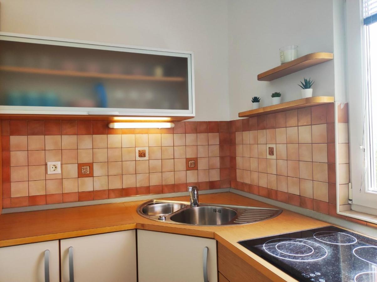 Lavanda Apartment คิร์ก ภายนอก รูปภาพ