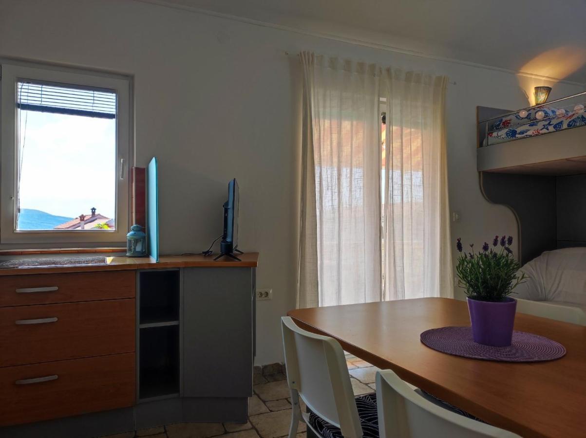 Lavanda Apartment คิร์ก ภายนอก รูปภาพ