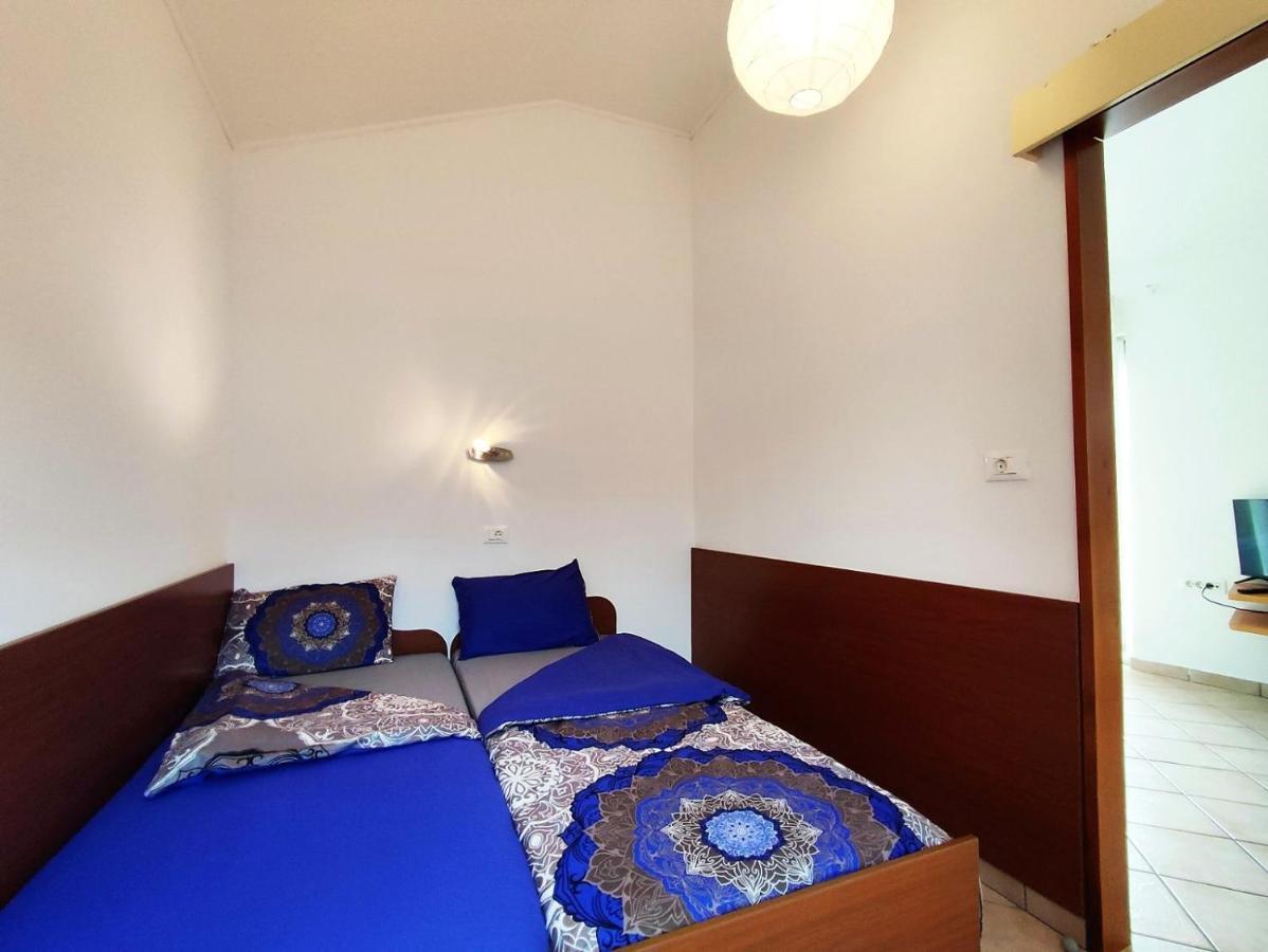 Lavanda Apartment คิร์ก ภายนอก รูปภาพ