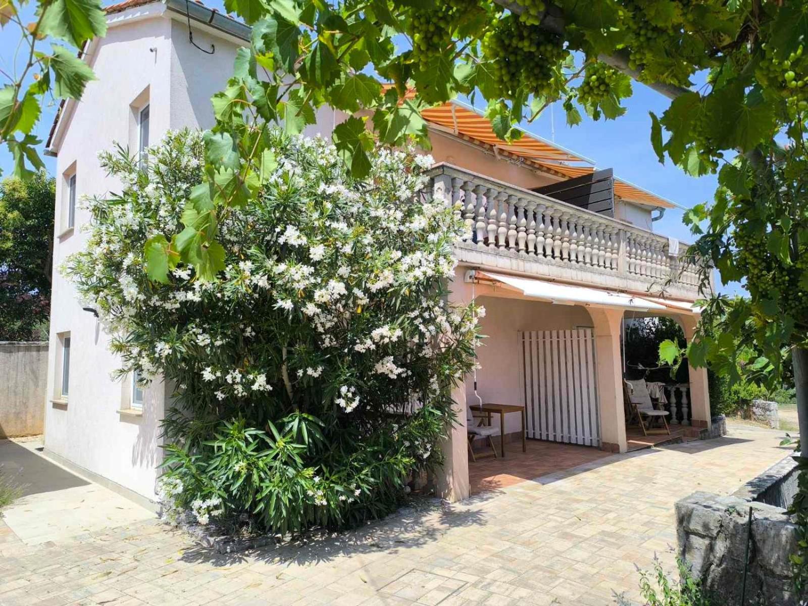 Lavanda Apartment คิร์ก ภายนอก รูปภาพ